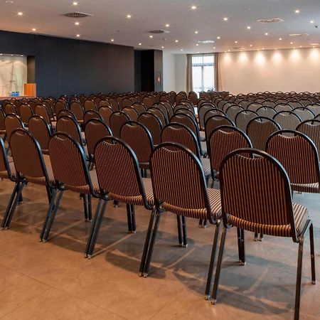 Ac Hotel By Marriott Madrid Airport Coslada Eksteriør bilde