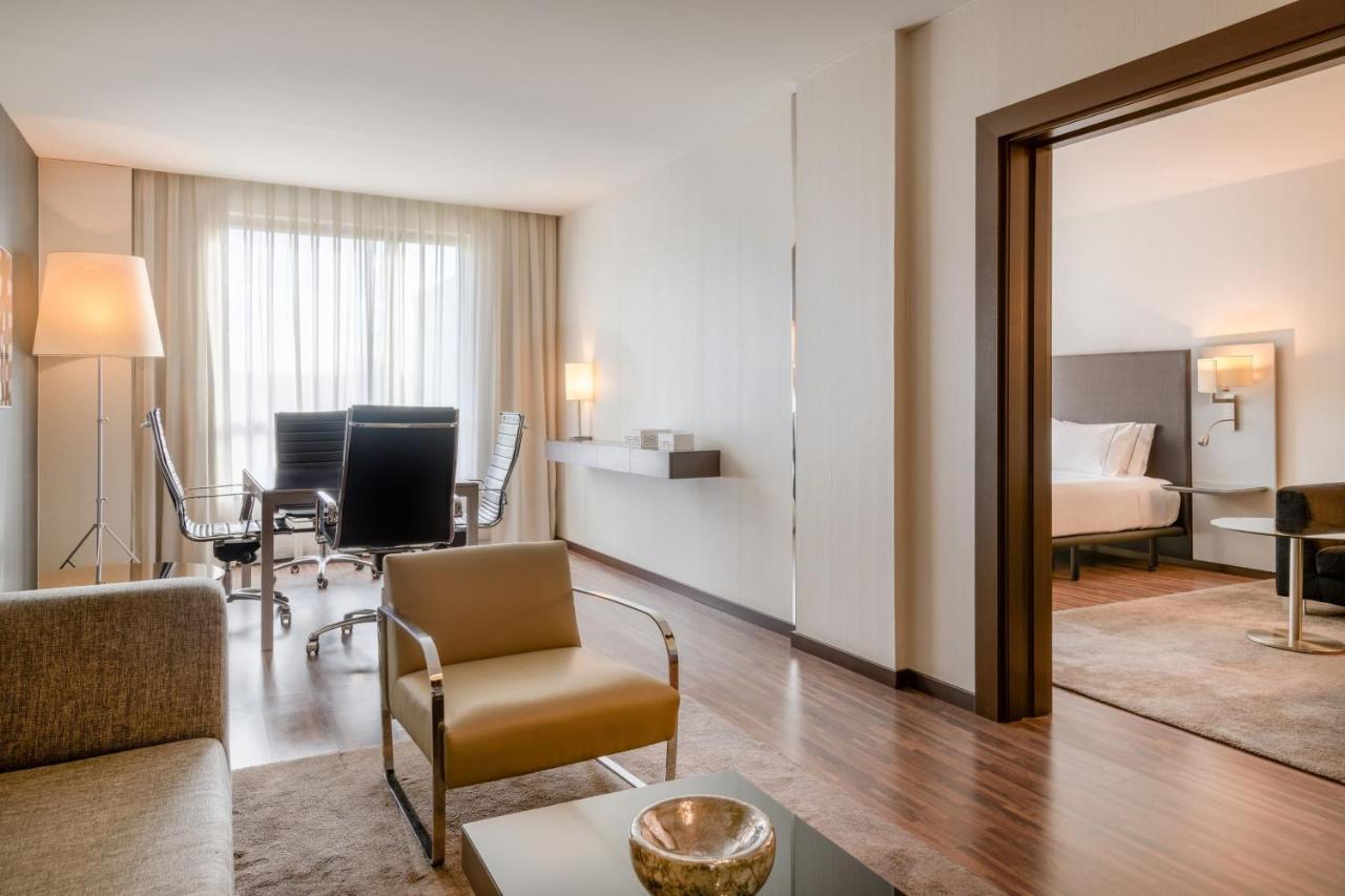 Ac Hotel By Marriott Madrid Airport Coslada Eksteriør bilde