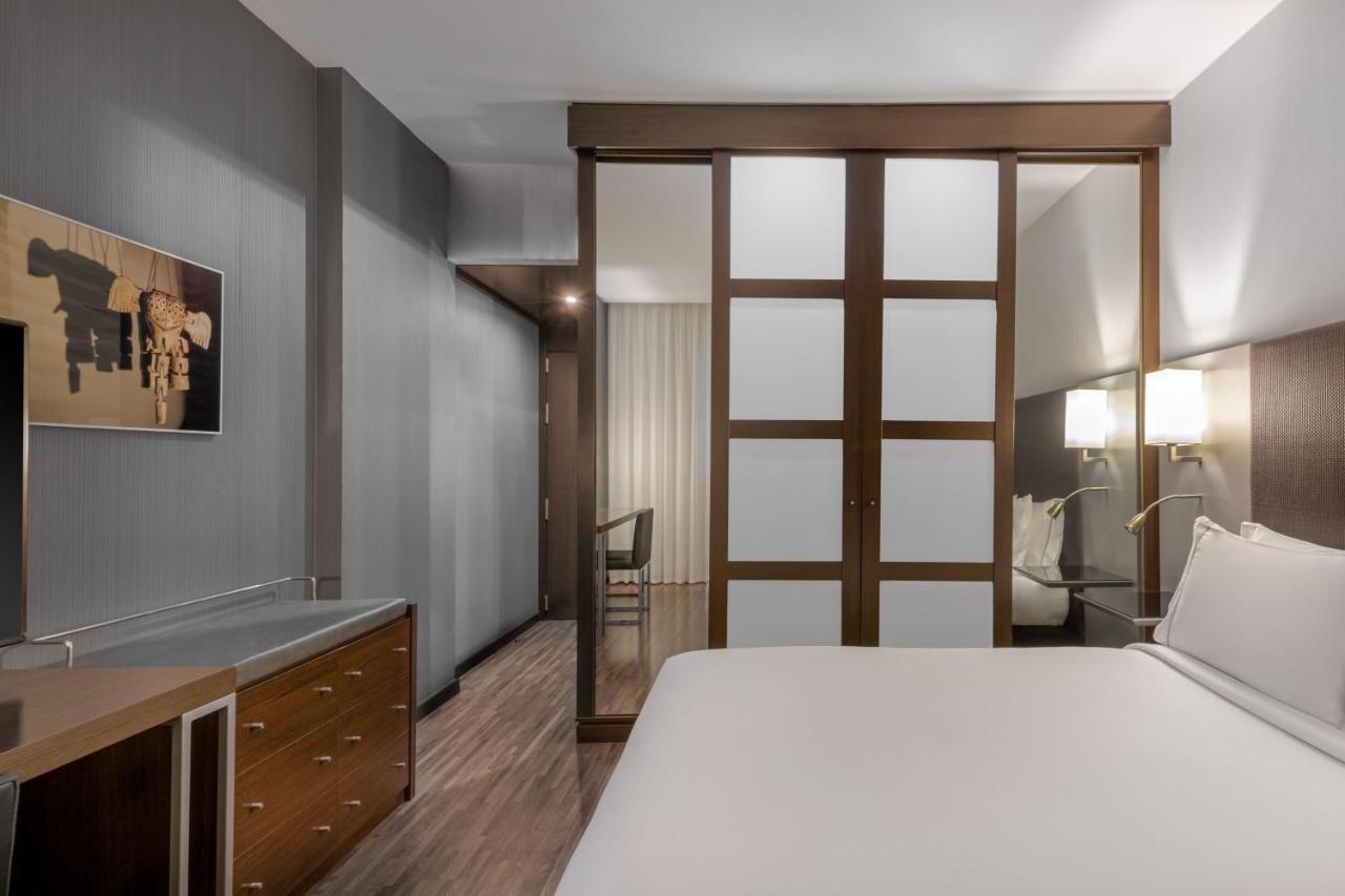 Ac Hotel By Marriott Madrid Airport Coslada Eksteriør bilde